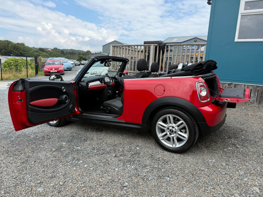 Mini Convertible 2.0 Cooper Sd 141 Bhp White #52