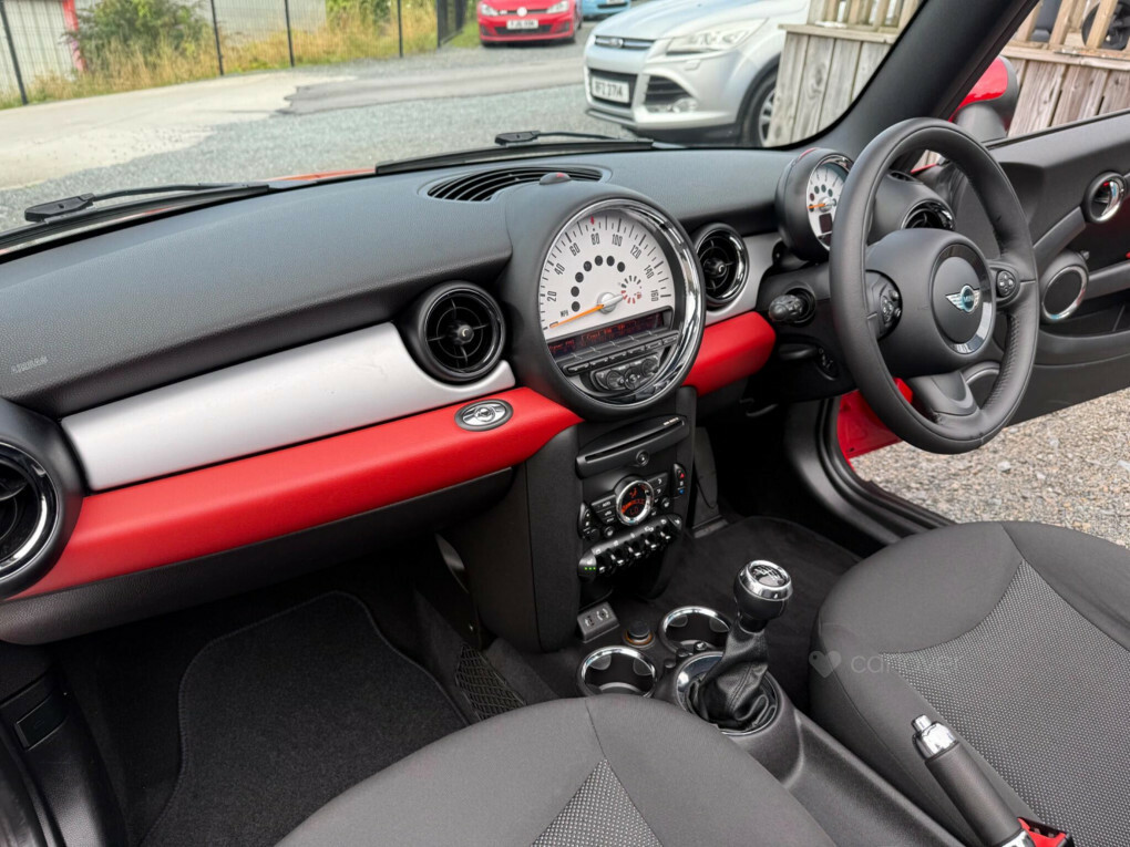 Mini Convertible 2.0 Cooper Sd 141 Bhp White #70