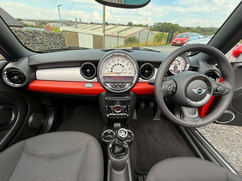 Mini Convertible 2.0 Cooper Sd 141 Bhp White #79