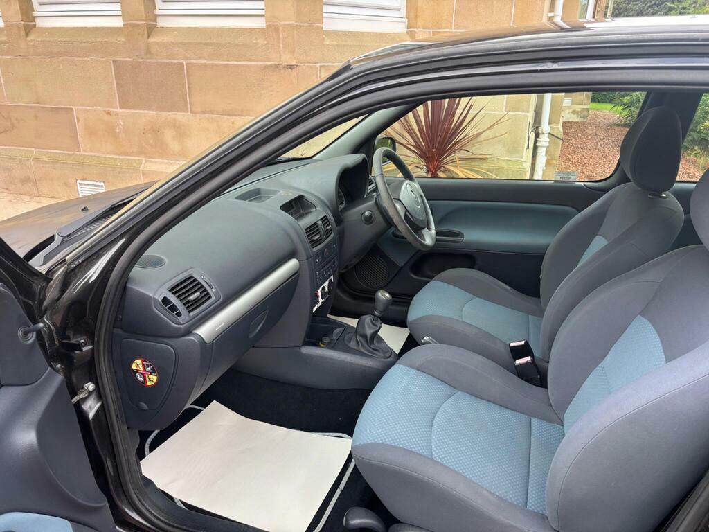 Renault Clio 1.4 Expression Red #15