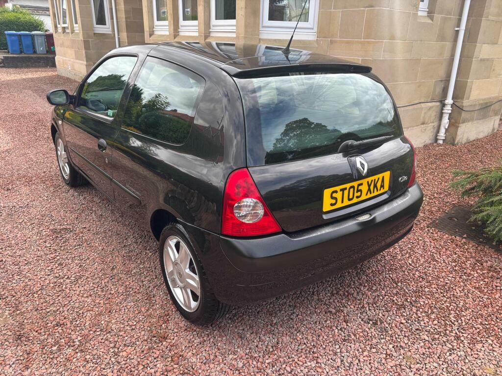 Renault Clio 1.4 Expression Red #11
