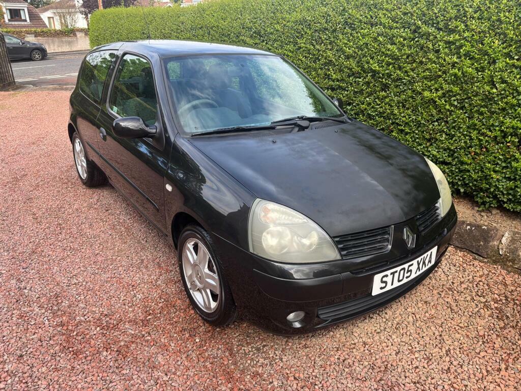 Renault Clio 1.4 Expression Red #3