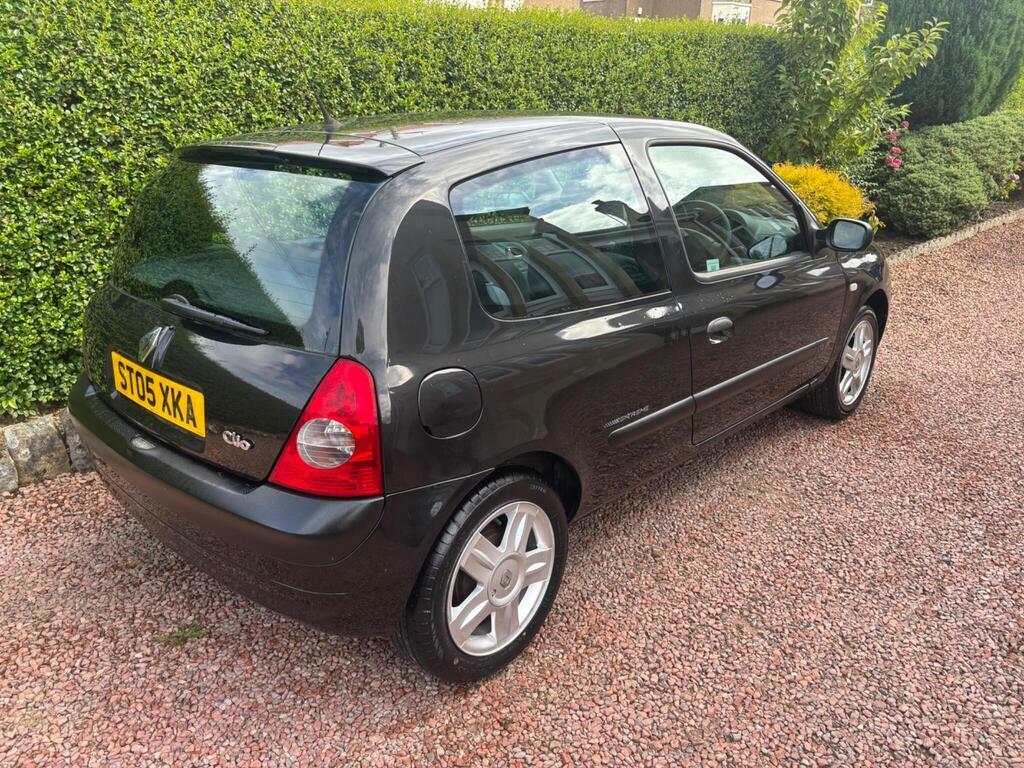 Renault Clio 1.4 Expression Red #5
