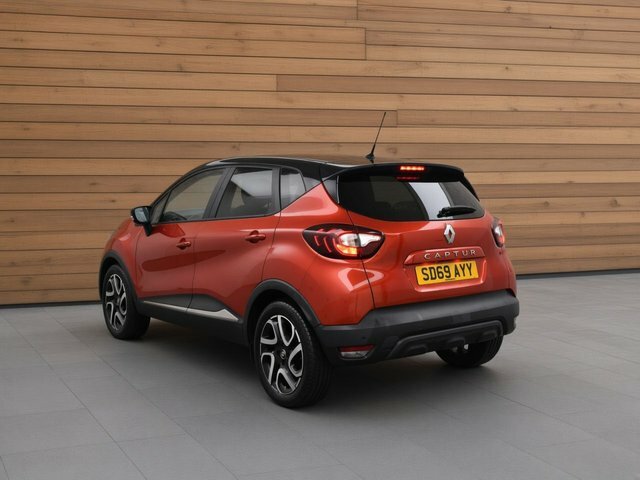 Renault Captur Tce Energy Iconic Suv SD69AYY Red #3