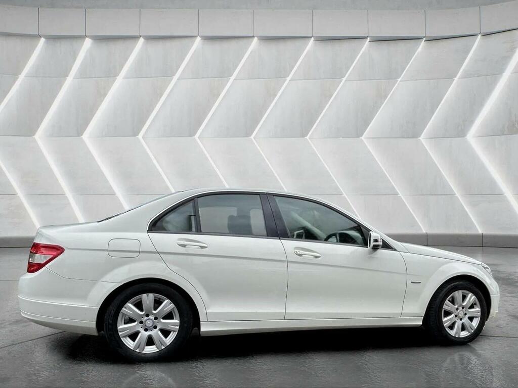 Mercedes-Benz C Class Saloon 1.8 C180 Blueefficiency Executive Se E HV60NVM White #6