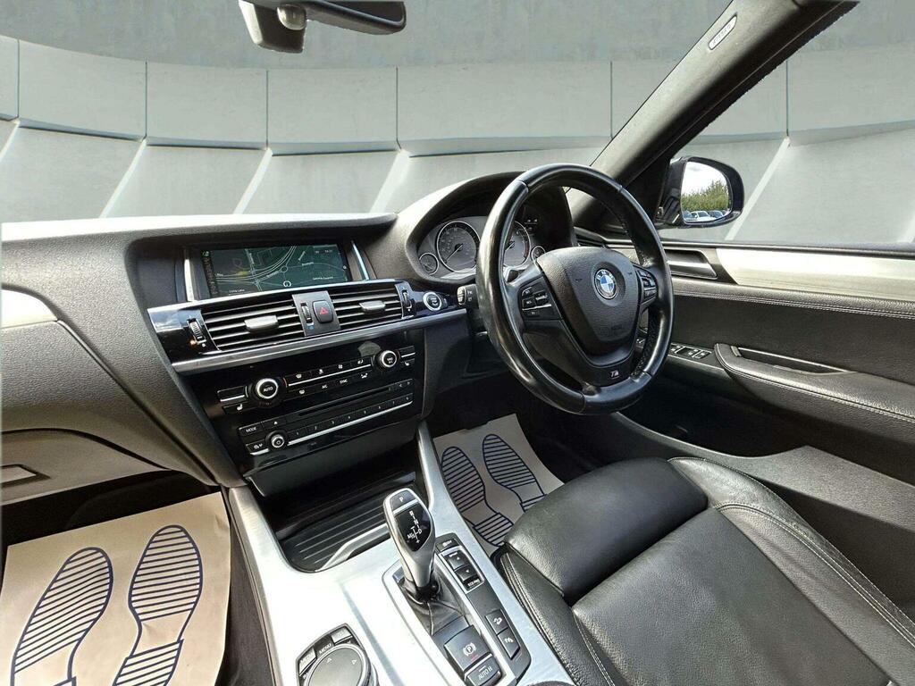 BMW X4  Red #18