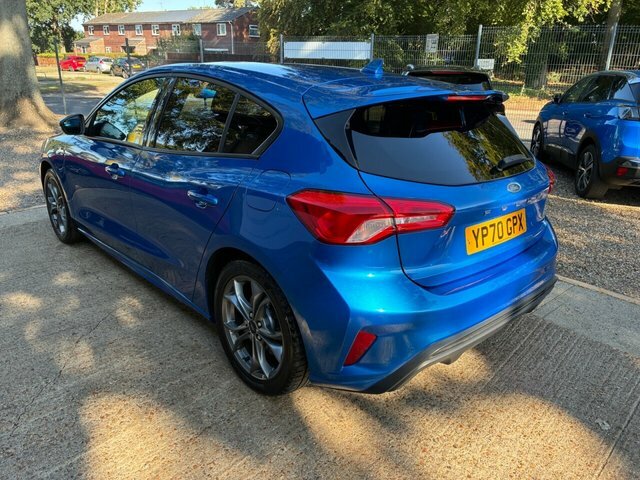 Ford Focus 1.5 Ecoblue St-line Hatchback Eu YP70GPX Blue #4