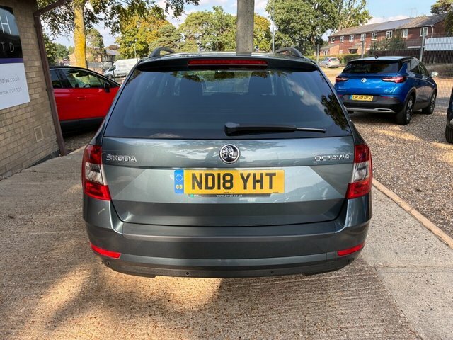 Skoda Octavia 1.6 Tdi Se Estate Euro 6 S S Grey #5