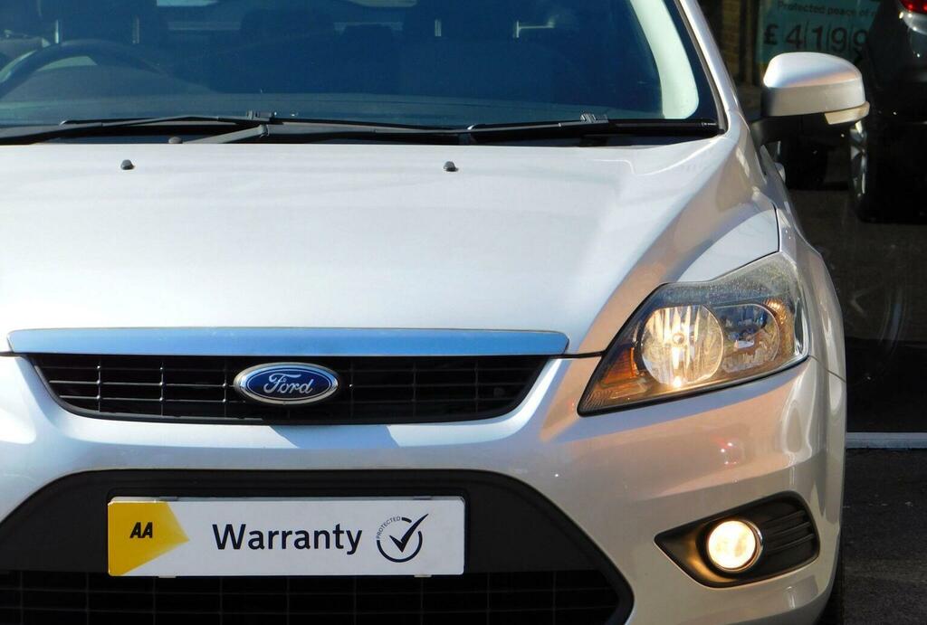Ford Focus Hatchback 1.6 Zetec 200909 Silver #6