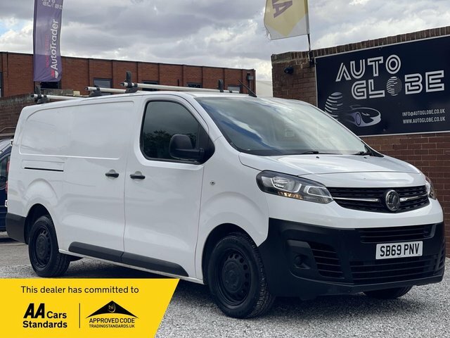 Vauxhall Vivaro Turbo D 3100 Edition White