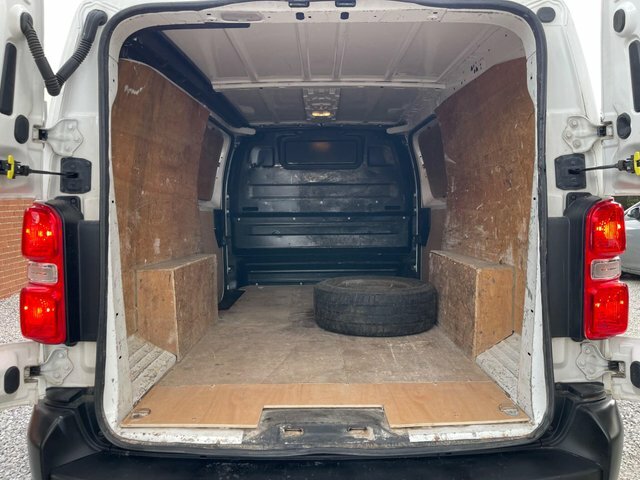 Vauxhall Vivaro Turbo D 3100 Edition White #5