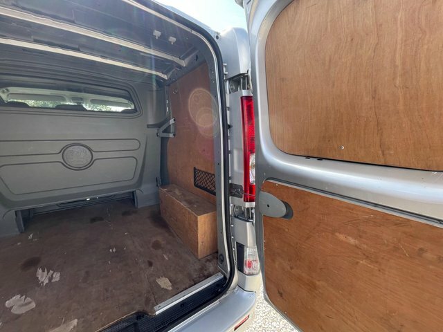 Vauxhall Vivaro Panel Van White #26