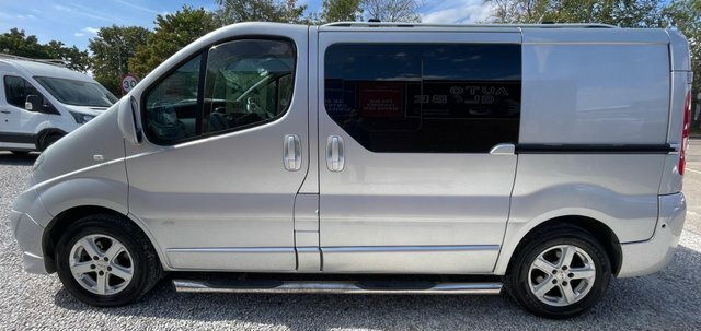 Vauxhall Vivaro Panel Van White #5