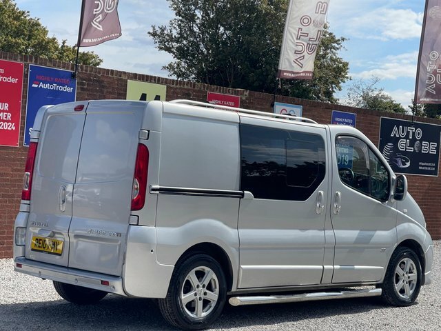 Vauxhall Vivaro Panel Van White #4