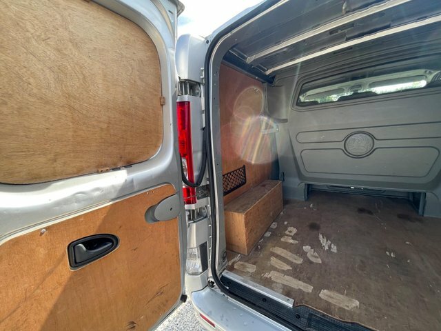 Vauxhall Vivaro Panel Van White #25