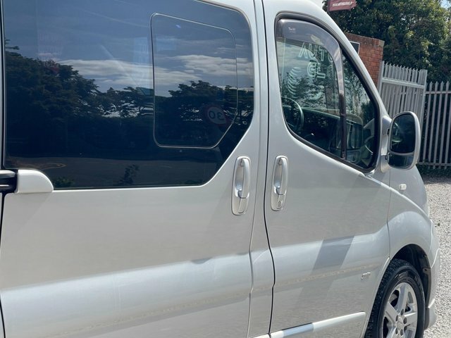 Vauxhall Vivaro Panel Van White #47