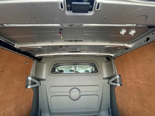 Vauxhall Vivaro Panel Van White #28