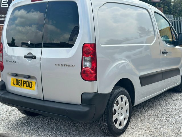 Peugeot Partner Temperature Controlled White #16