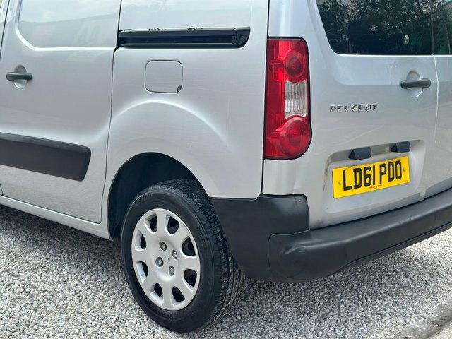 Peugeot Partner Temperature Controlled White #19