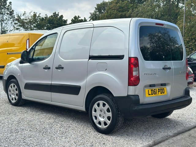 Peugeot Partner Temperature Controlled White #3