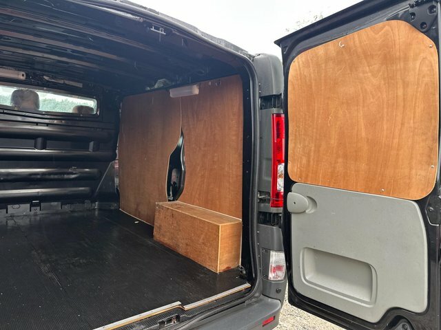 Renault Trafic White #18