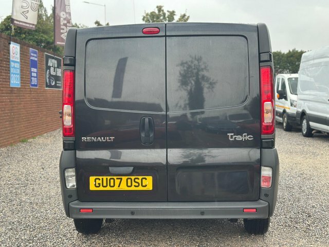 Renault Trafic White #12