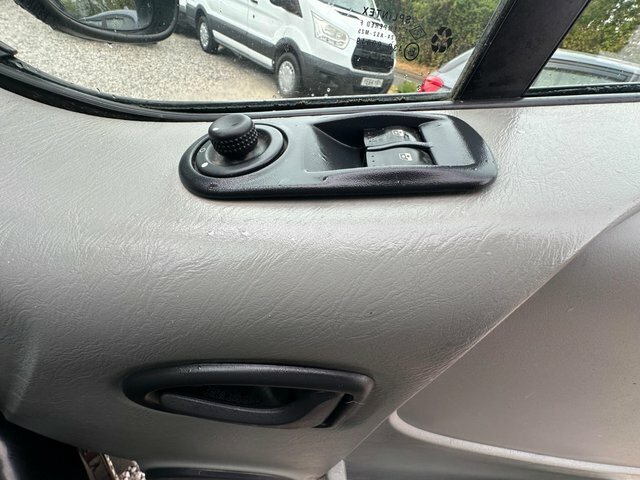Renault Trafic White #24