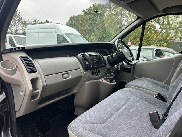 Renault Trafic White #7