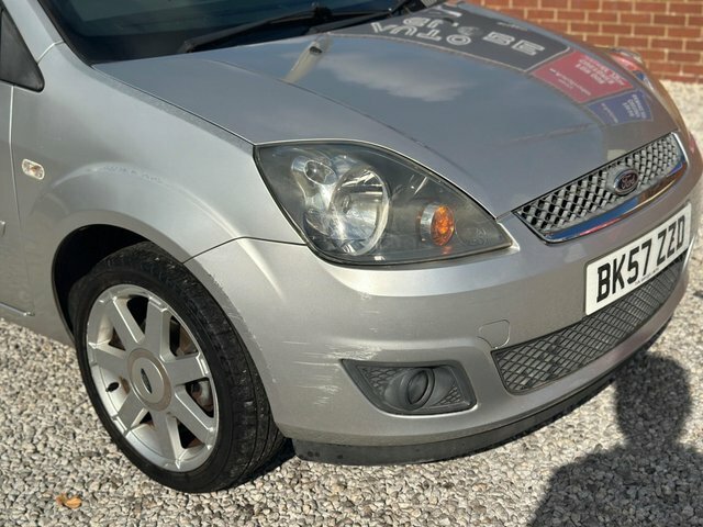 Ford Fiesta 1.6 Style Silver #25