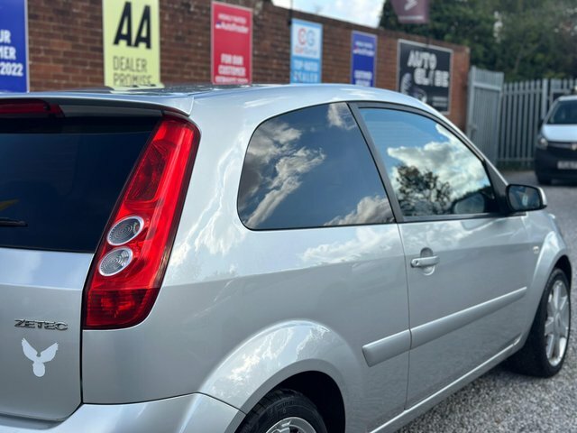 Ford Fiesta 1.6 Style Silver #20