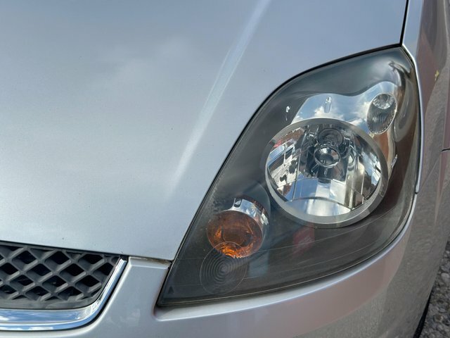 Ford Fiesta 1.6 Style Silver #29