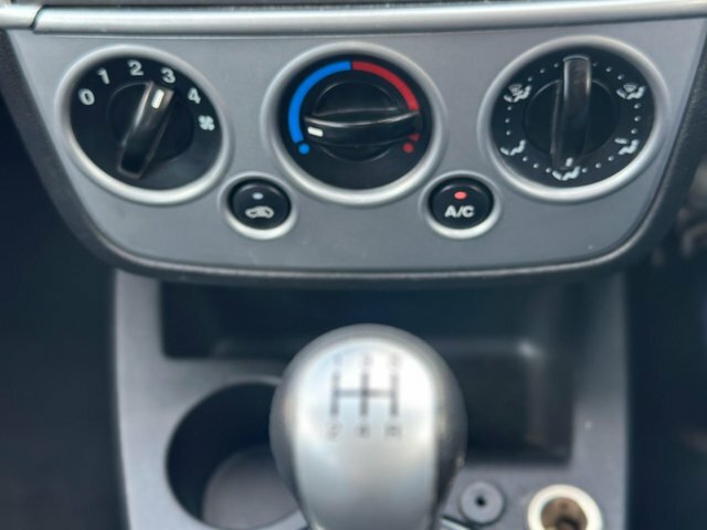 Ford Fiesta 1.6 Style Silver #40