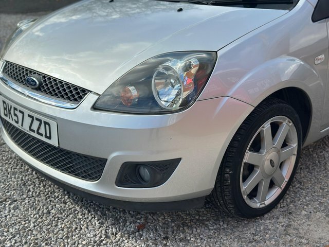 Ford Fiesta 1.6 Style Silver #28