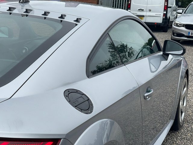 Audi TT White #51