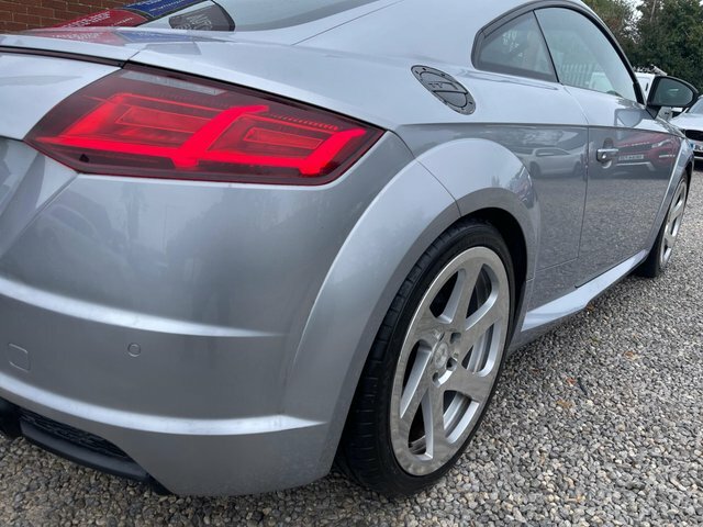 Audi TT White #17