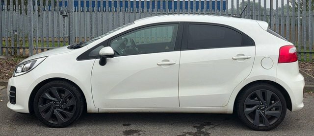 Kia RIO 1.4 Ecodynamics 3 Hatchback Euro White #3