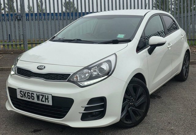Kia RIO 1.4 Ecodynamics 3 Hatchback Euro White #2