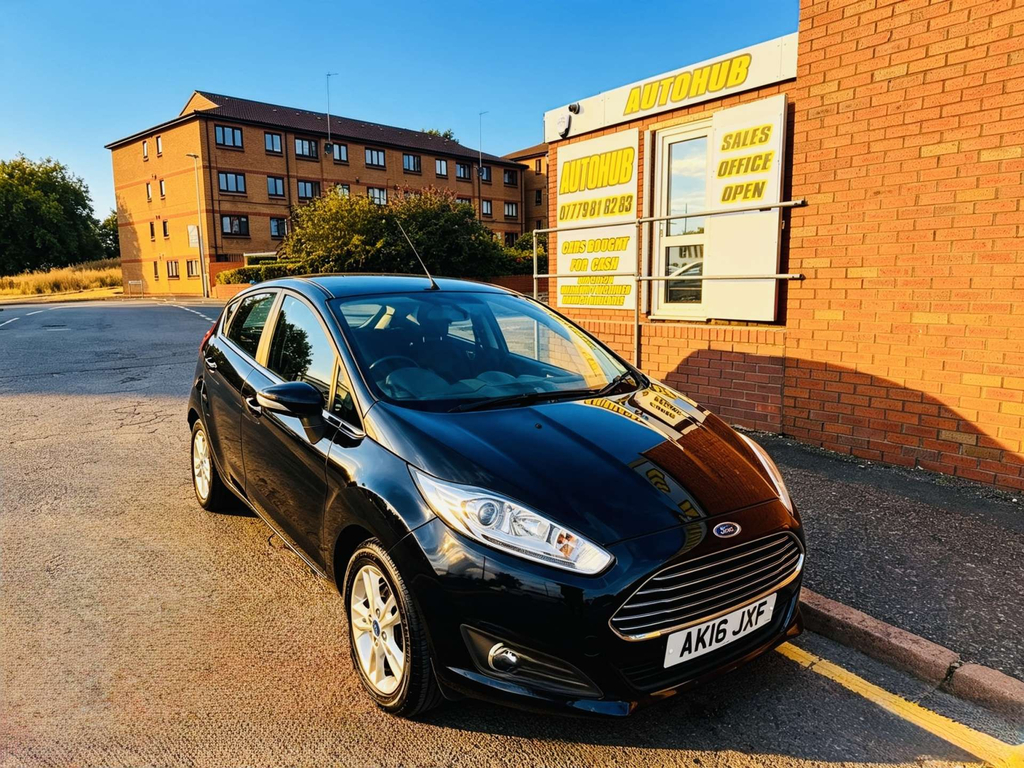 Ford Fiesta Zetec AK16JXF