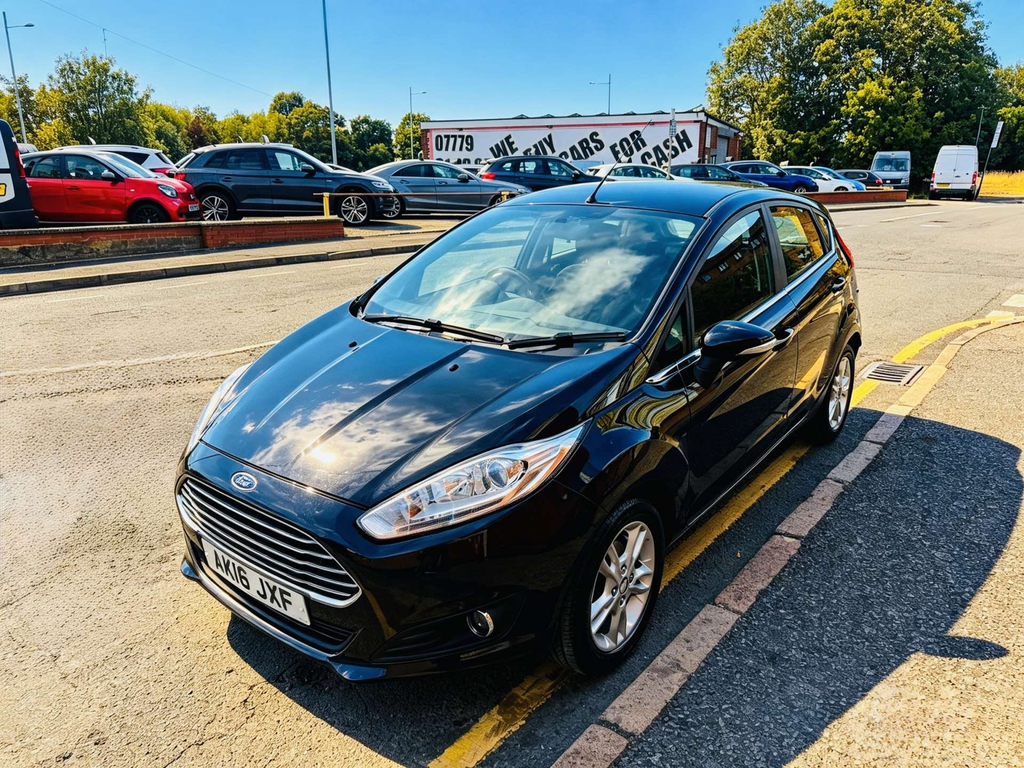 Ford Fiesta Zetec AK16JXF #5