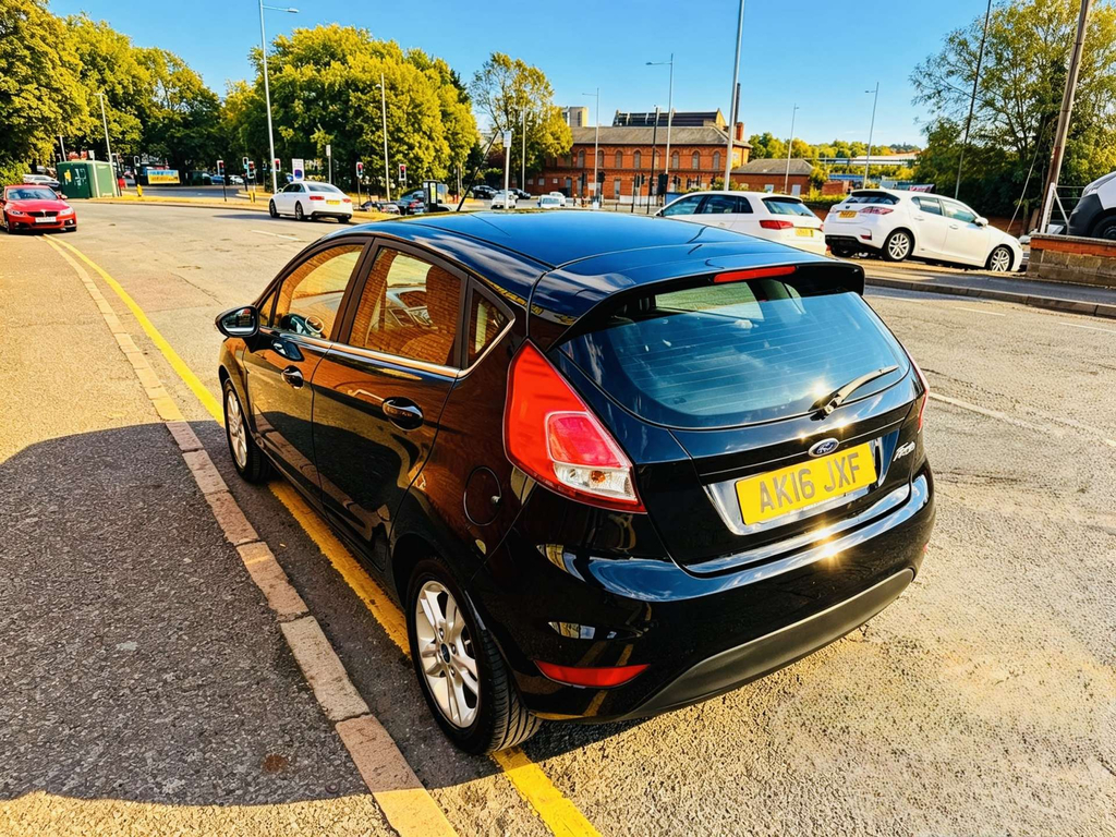 Ford Fiesta Zetec AK16JXF #6