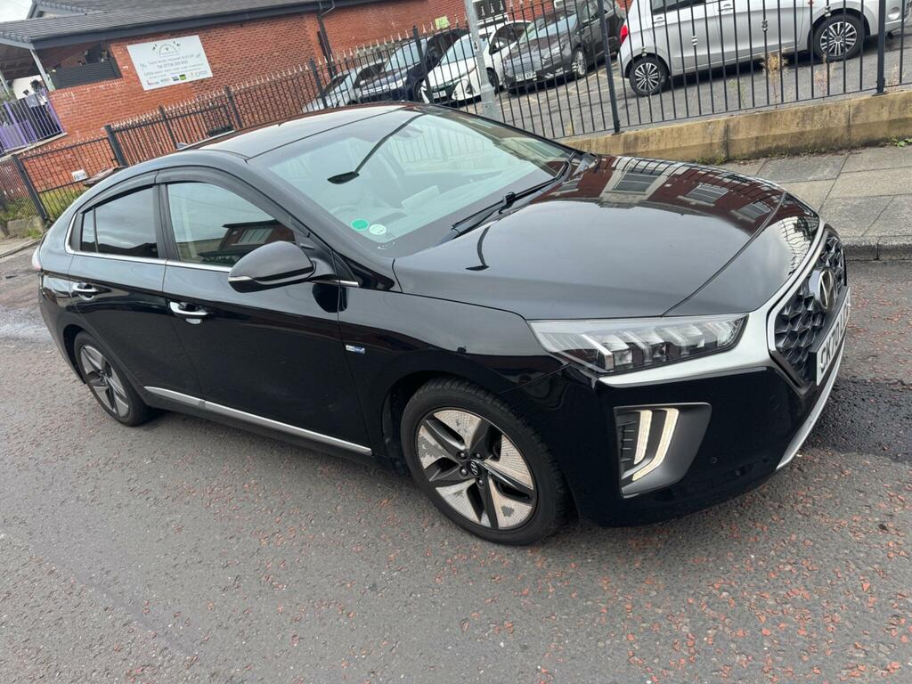 Hyundai Ioniq Premium Se Black
