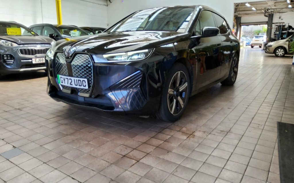 BMW iX Suv GY72UDO Black #4