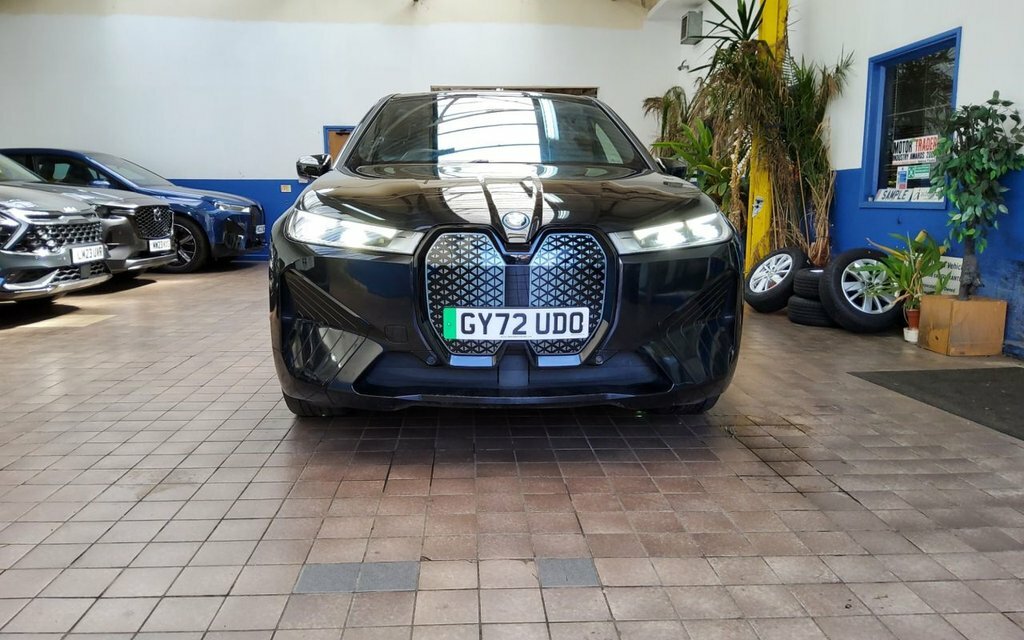 BMW iX Suv GY72UDO Black #2