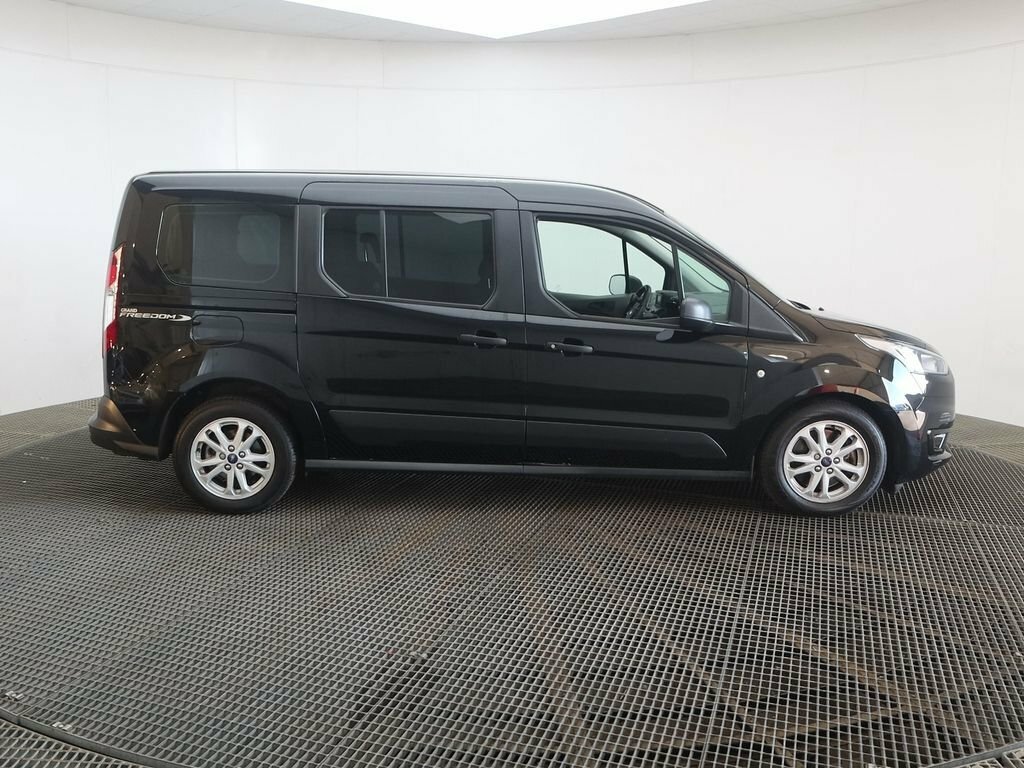 Ford Grand Tourneo Connect 1.5L Zetec Black #4