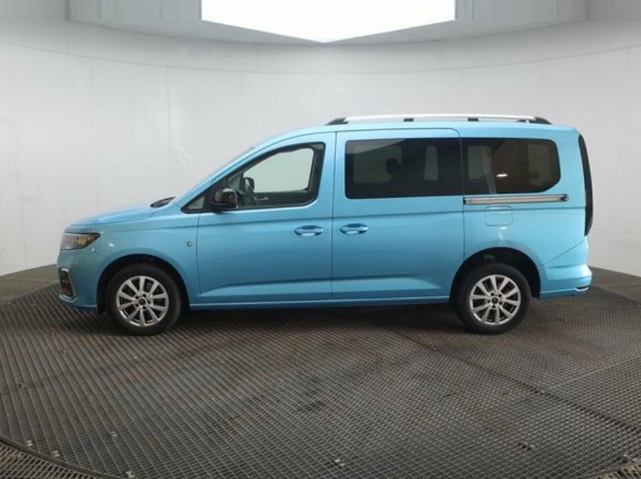 Ford Grand Tourneo Connect 1.5L Titanium Blue #4