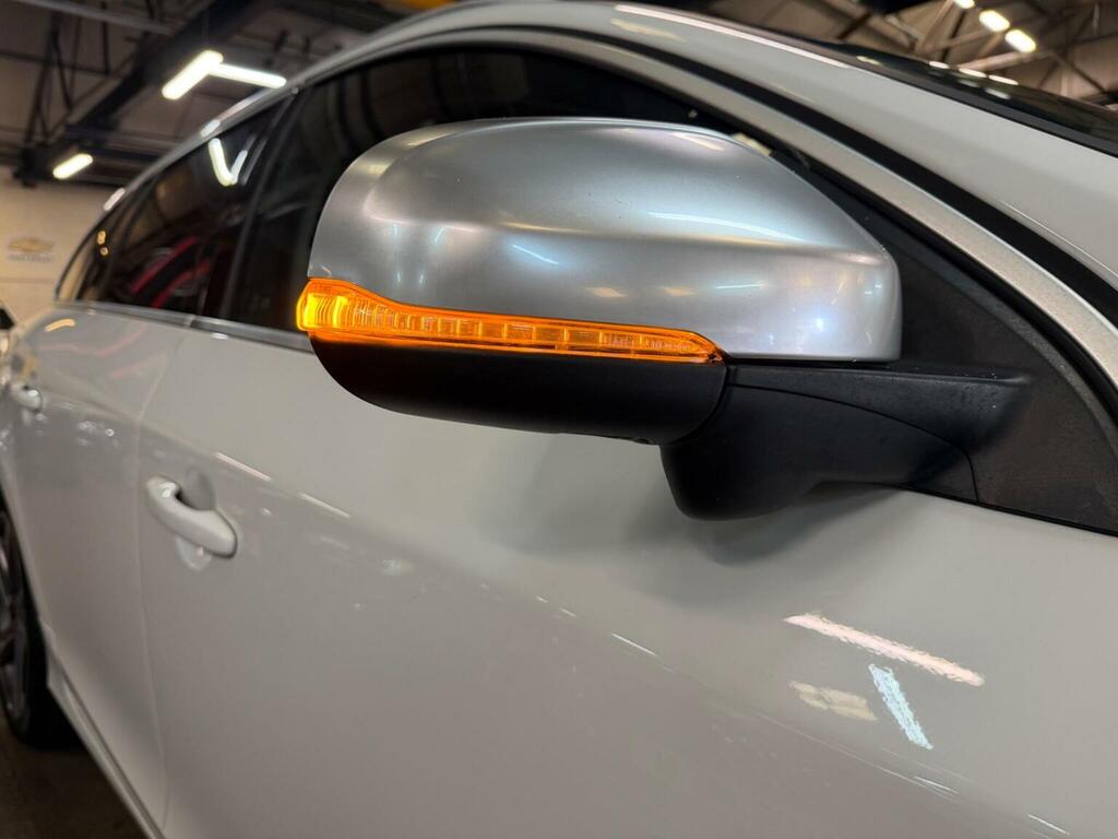 Volvo V60 D2 115 Es Nav Powershift Blue #16
