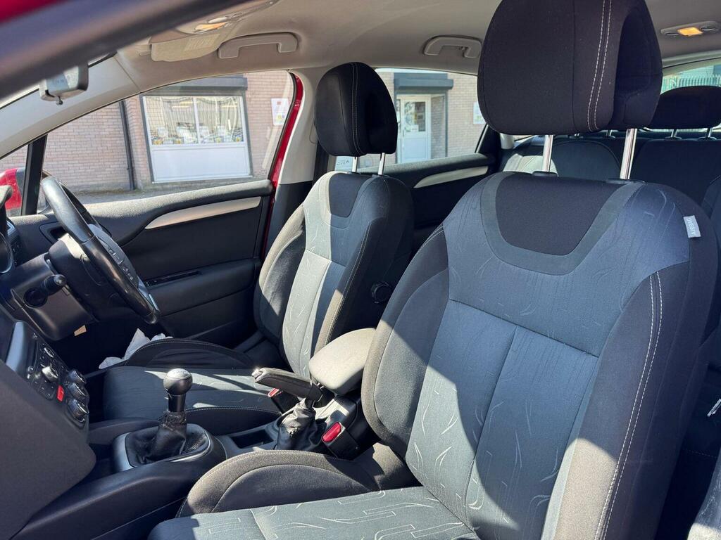 Citroen C4 1.6 Platinum Hdi 110 Bhp Red #11