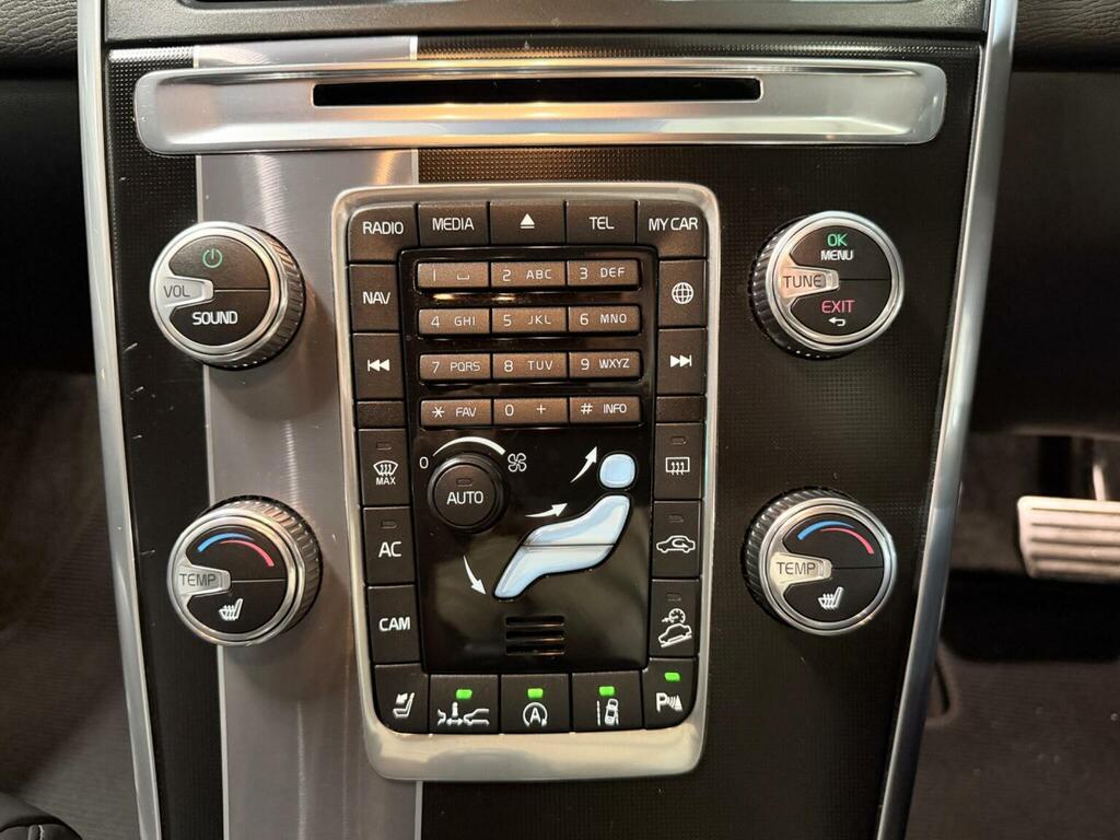 Volvo XC60 Automatic Grey #36