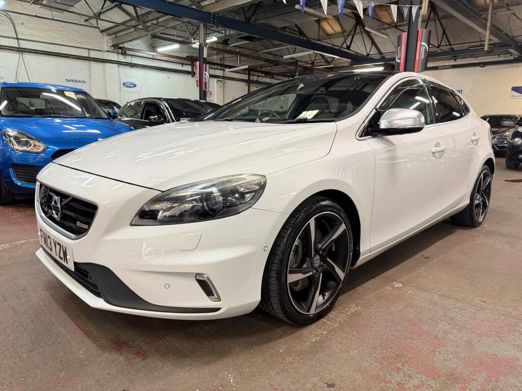 Volvo V40 2.0 T5 R-design Lux Nav Euro 6 Ss White #3