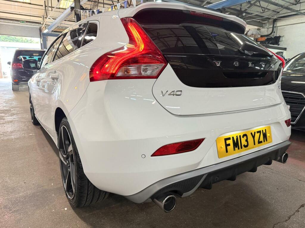 Volvo V40 2.0 T5 R-design Lux Nav Euro 6 Ss White #4